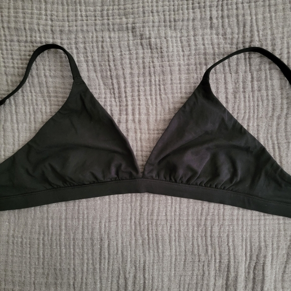 Black triangle bralette - Picture 4 of 6